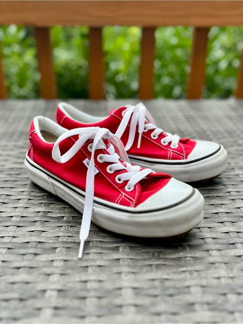 Vans Red Canvas Low-Top Sneakers with White Laces Skater Streetwear Style